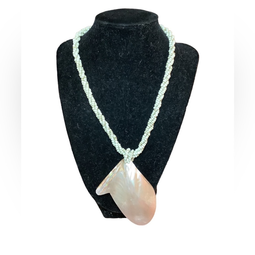 Silver Mother Of Pearl‎ Necklace with Seed Beading. 18”